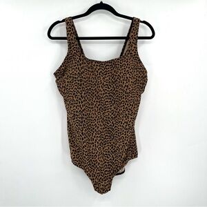 LAND'S END Tugless Low Leg One Piece Swimsuit 18 Animal Print Cheetah Leopard
